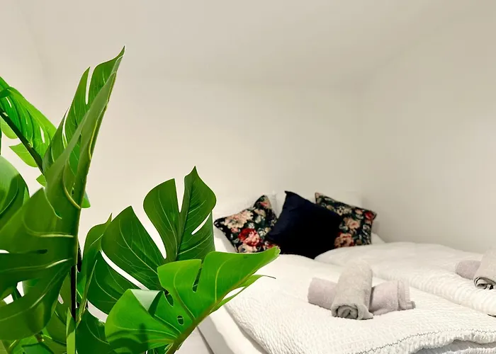 Apartment, Central, 2 Min To U4 Margaretenguertel Apartmán *